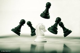 5 истинных законов жизни.1) Не нужно навязываться людям, и ты поймешь, нуждаются ли они в тебе.2) Не ...