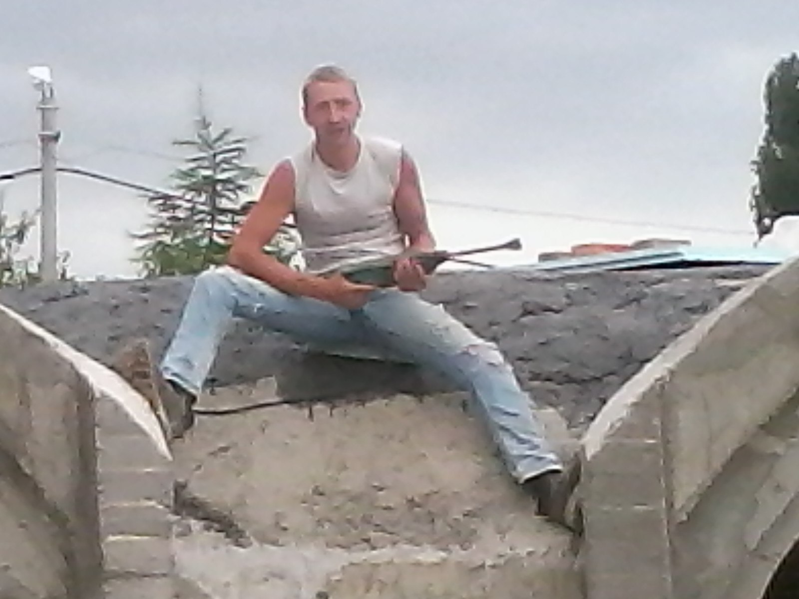   - 3  2015  04:33 - 3