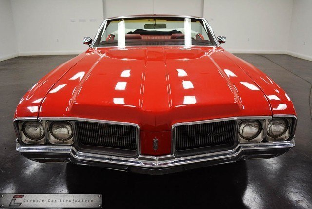 1970 Oldsmobile Cutlass Supreme Convertible 350 V8 Power - 2