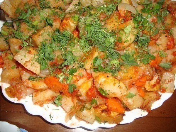 Наивкуснейшая картошка в духовке! Фирменный рецепт! Ингредиенты: Картофель 5 крупных шт. Лук ...
