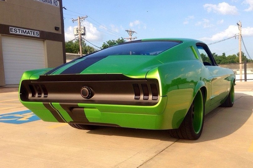 1967 Ford Mustang Restomod Looks Venomous - 4