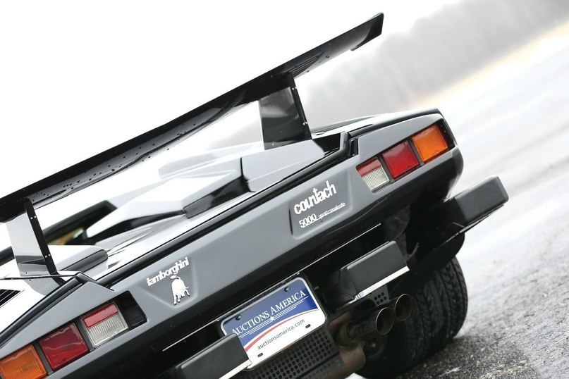 1987 Lamborghini Countach LP5000 S Quattrovalvole US-spec - 8