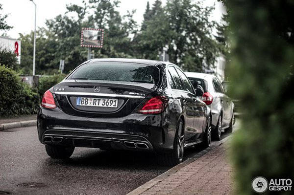 Mercedes-AMG C 63 - 8