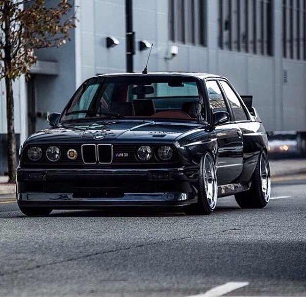 BMW M3 E30