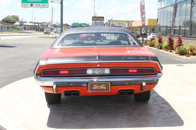 1970 Dodge Challenger - 7