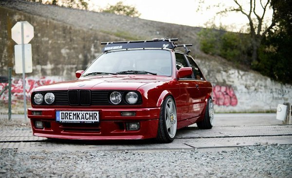 BMW E30