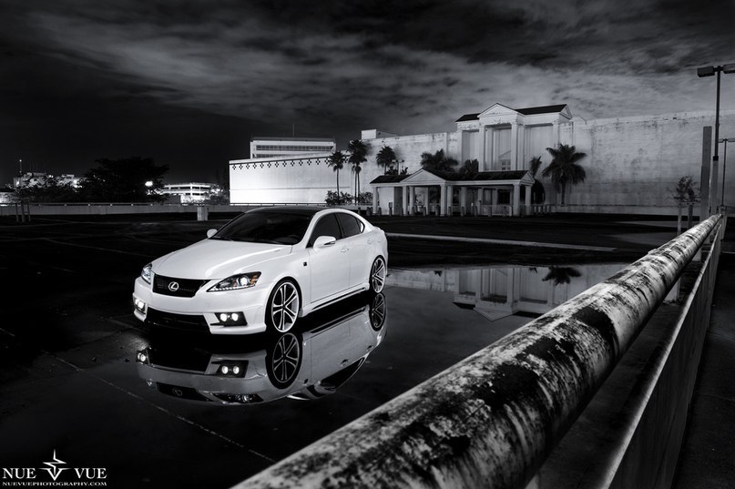 Lexus IS350. - 4