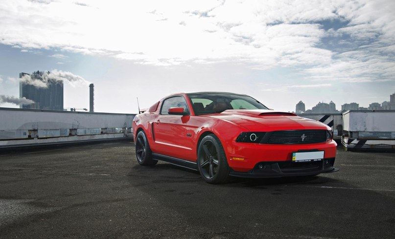 Ford Mustang GT 5.0.