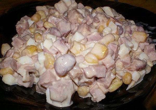 Салат с фасолью, ветчиной и сухариками.Наташа ЧагайИнгредиенты:фасоль консервированная 1 ...