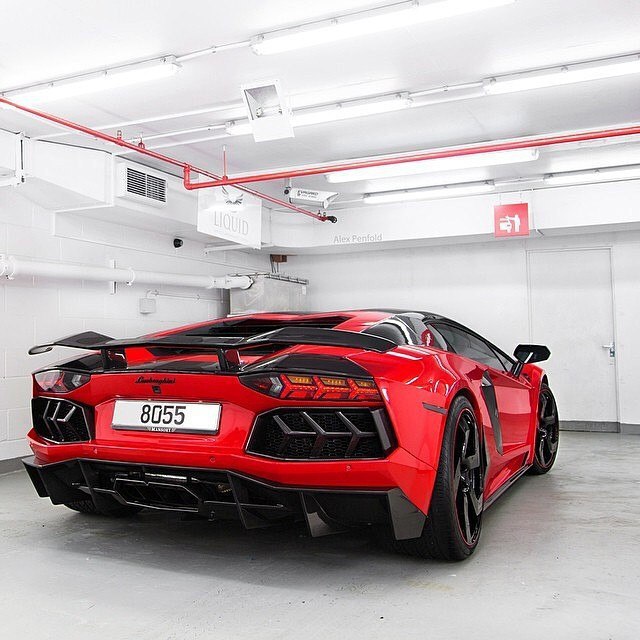 Lamborghini Aventador