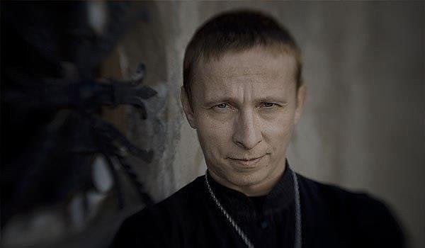 Почему люди считают, что имеют право разрушать чужие жизни? Уходя, обижая, не звоня, бросая на ветер ...