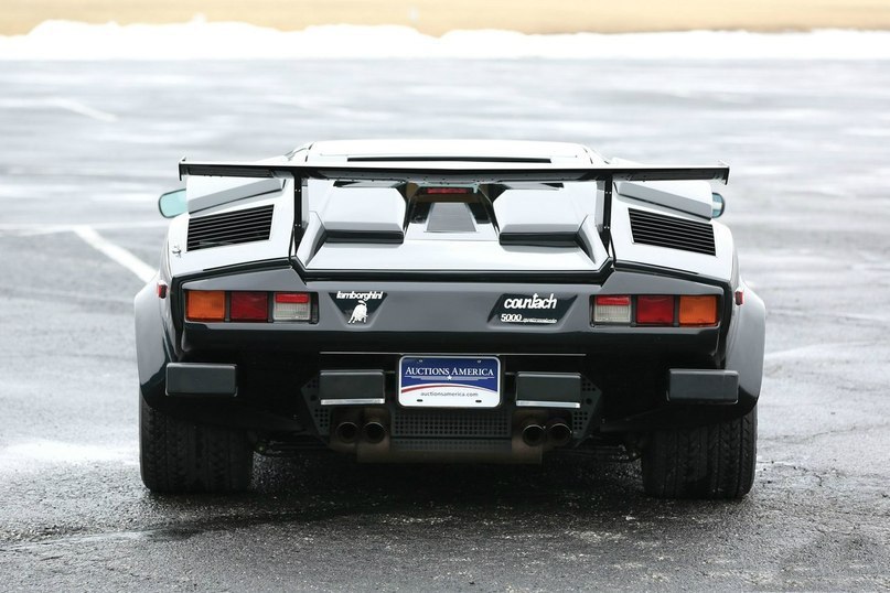 1987 Lamborghini Countach LP5000 S Quattrovalvole US-spec - 7