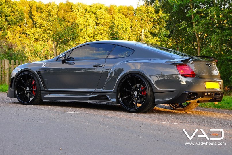 Bentley Continental GT. - 3