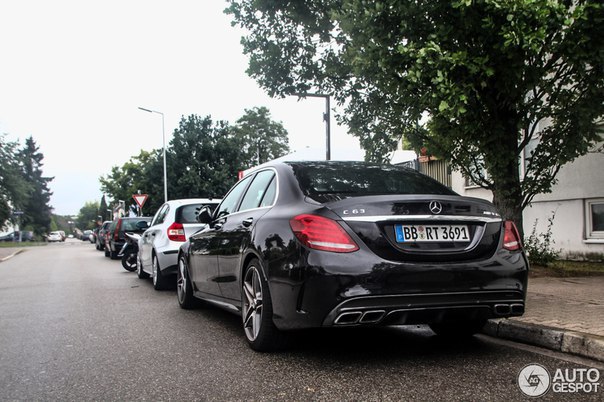 Mercedes-AMG C 63 - 7