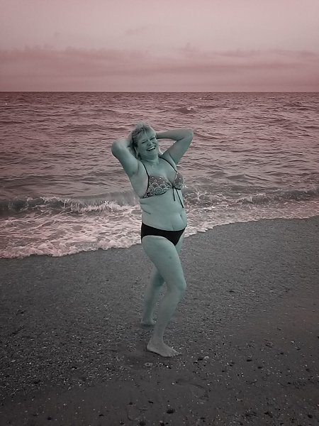 : ALINA , 58 ,      