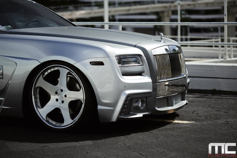 Rolls-Royce Ghost. - 4