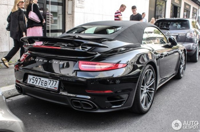 Porsche 911 Turbo S Cabriolet (991). - 2