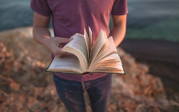 Книги, которые необходимо прочитать до 30-летия: Время, которое ты якобы проводишь с пользой, сидя в ...