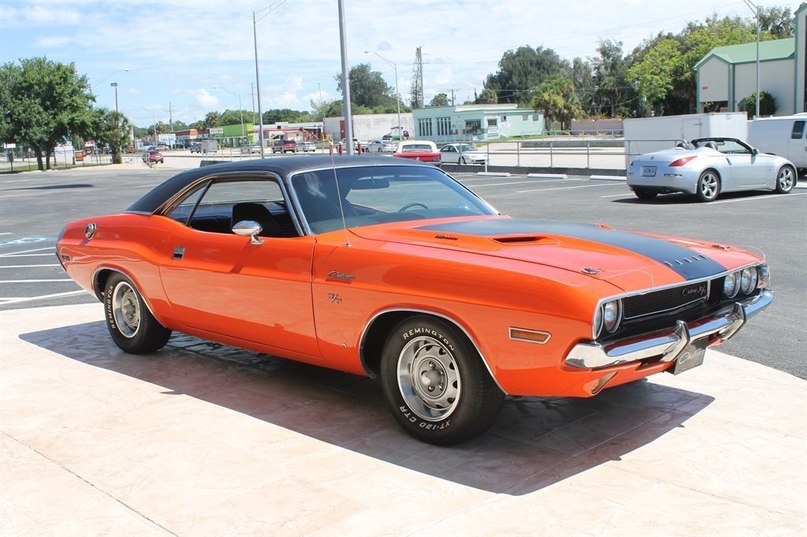 1970 Dodge Challenger - 2