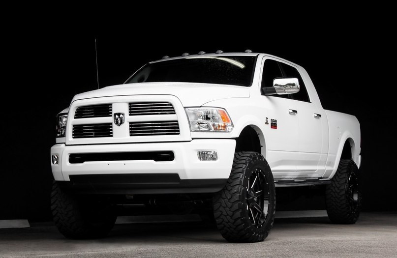 Dodge Ram 2500. - 2