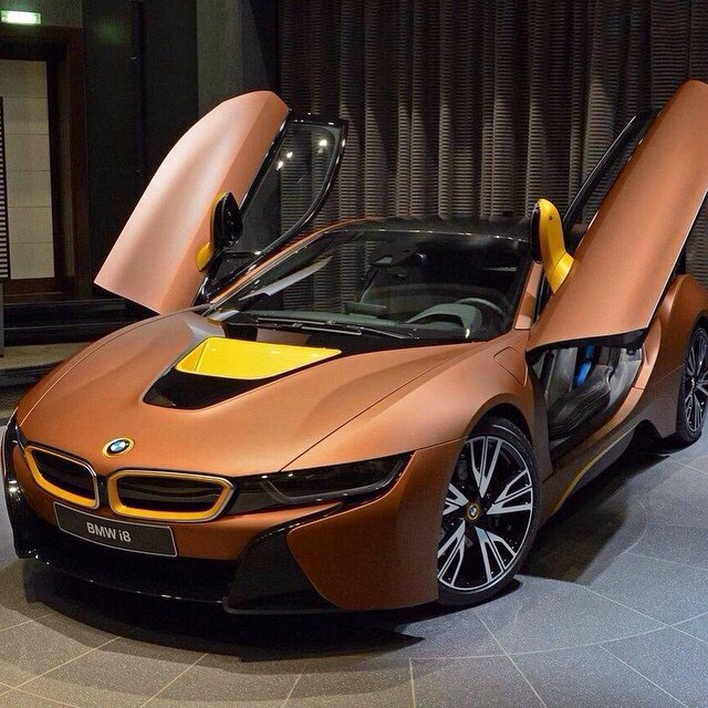 BMW i8