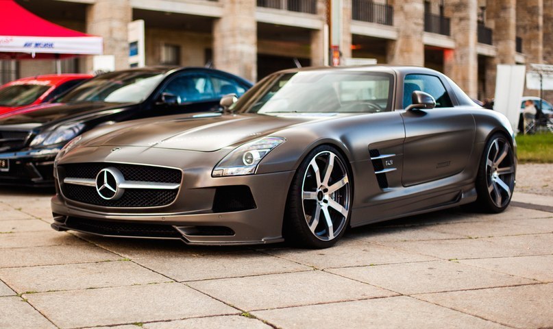 Mercedes-Benz SLS AMG.