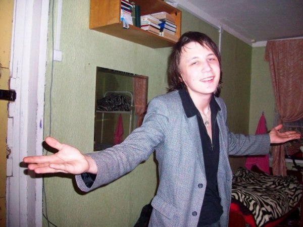 Николай.25 июля 2011 в 01:00Поколение, провонявшееНасквозьВанилью,От сисликона в ...