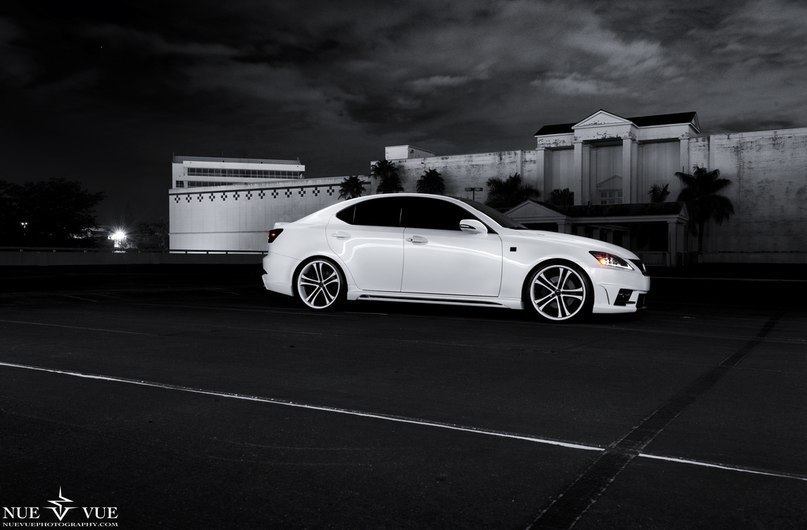 Lexus IS350. - 2