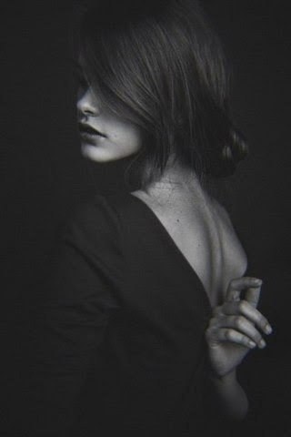 Иногда нужно просто уйти, Чтоб тебя никогда не забыли. Сделать шаг на нелегком пути, Чтоб понять, ...