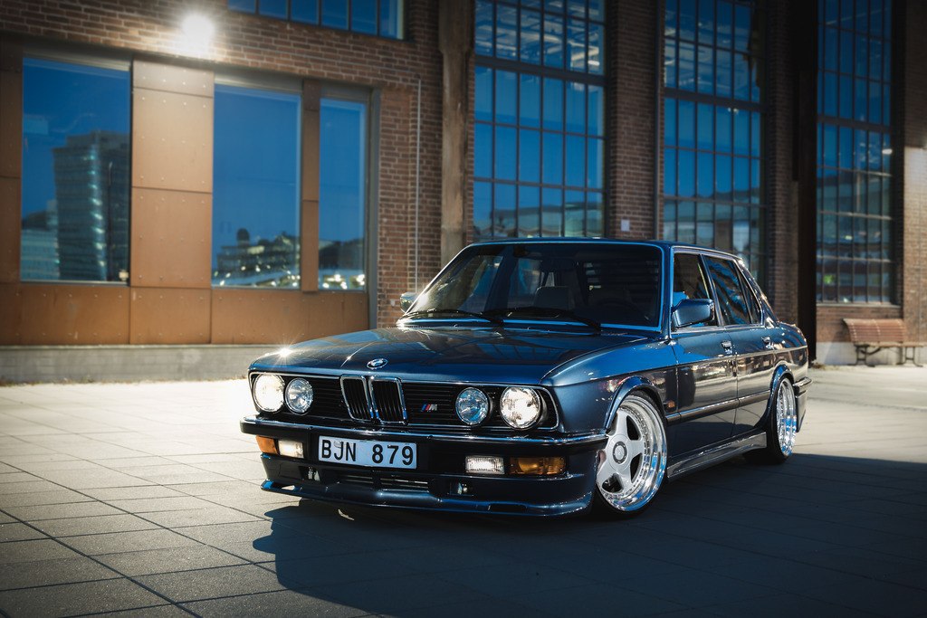 BMW M5 E28