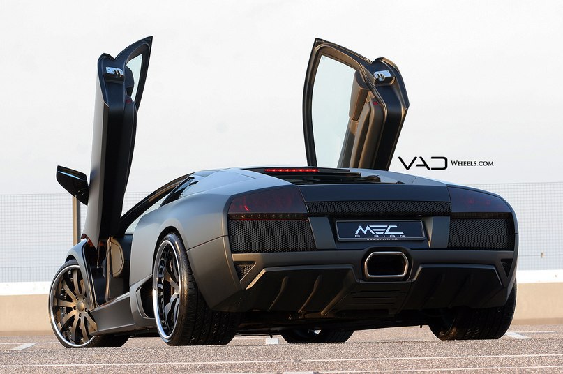 Lamborghini Murcielago LP640. - 8