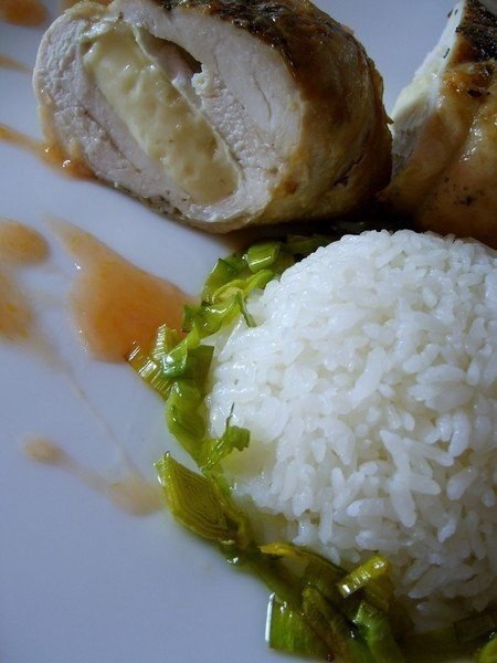 Куриные грудки фаршированные сыром.4 куриные грудки без кожи и костей, примерно по 125 г каждая,50 г ...