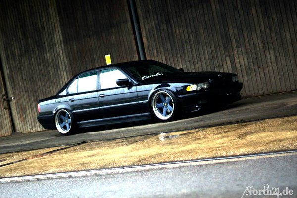 BMW 7 Series E38 - 4