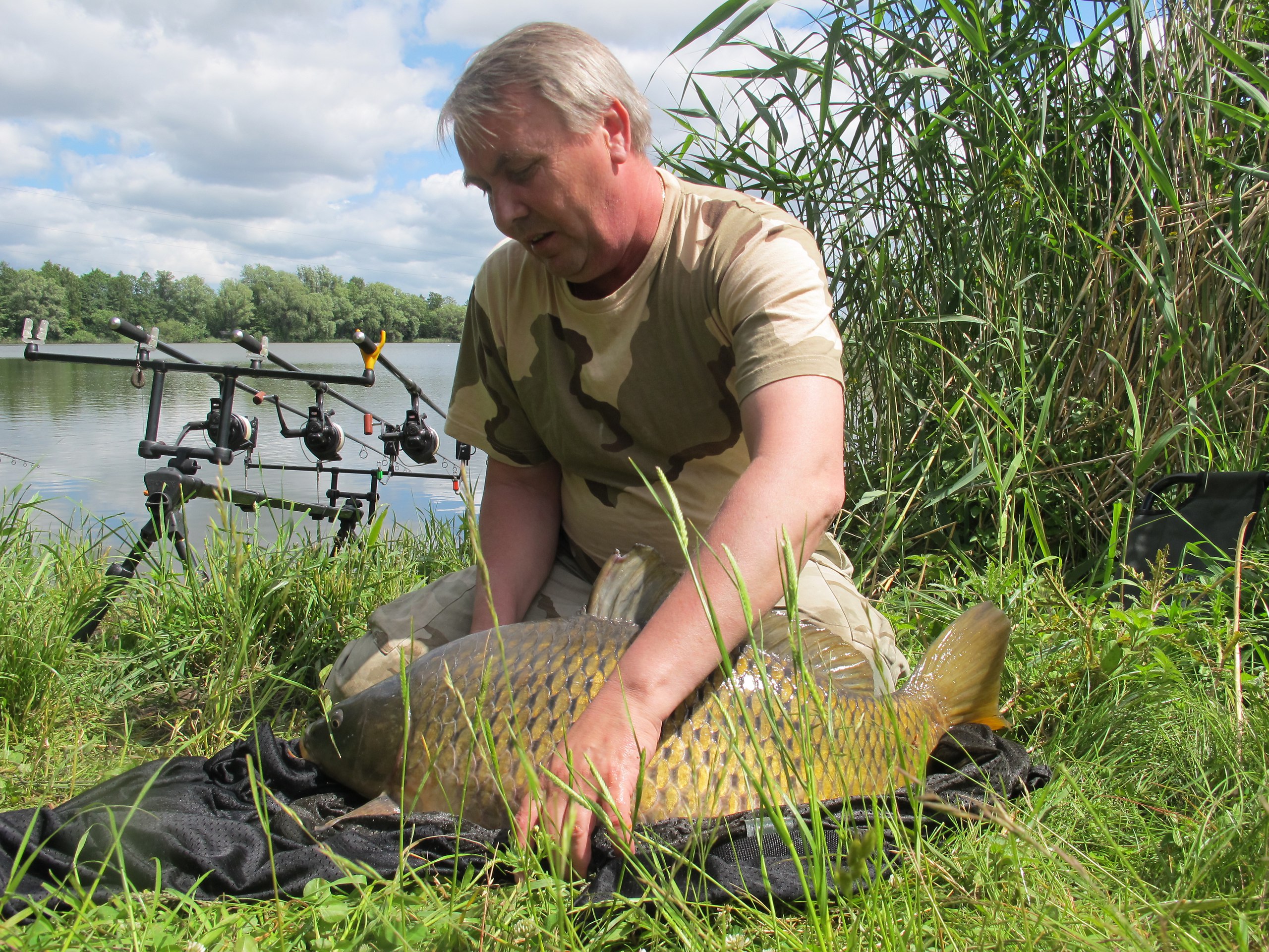  - 9  2015  00:27 - 3