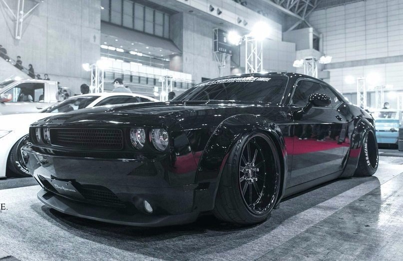 Dodge Challenger