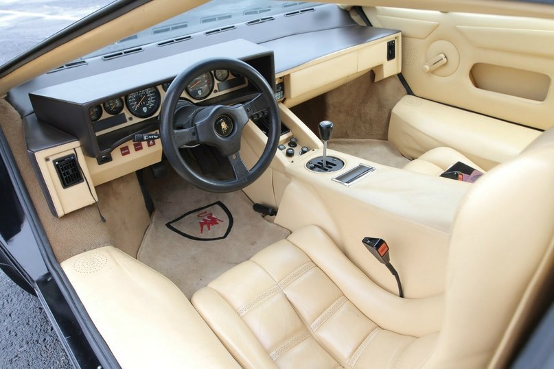 1987 Lamborghini Countach LP5000 S Quattrovalvole US-spec - 2