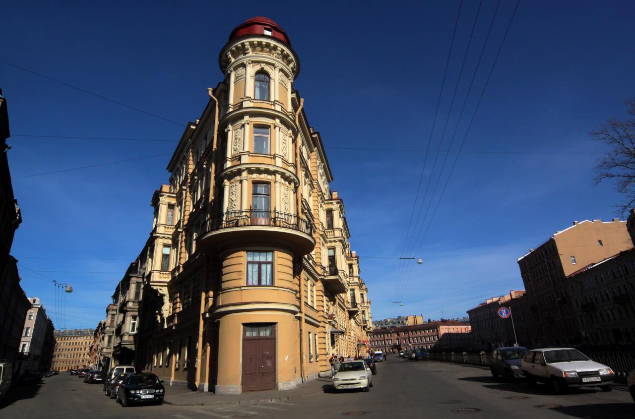 Дом Утюг В Санкт Петербурге Фото