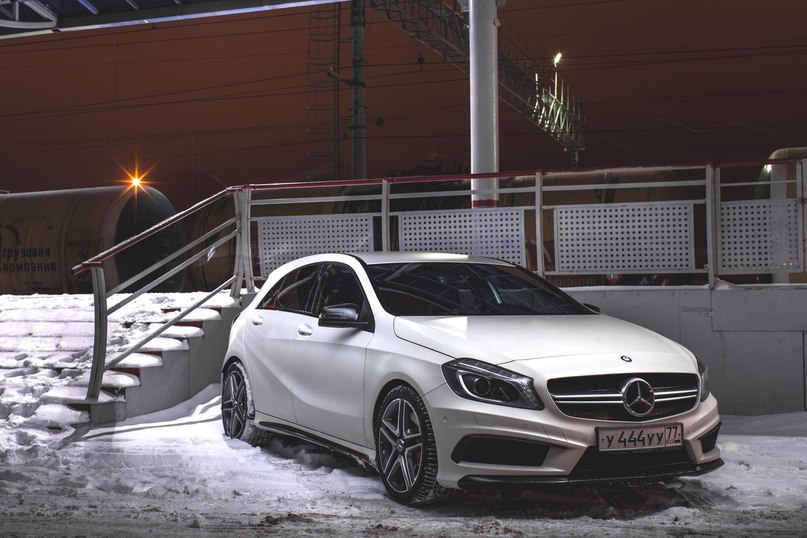 Mercedes-Benz A45 AMG.