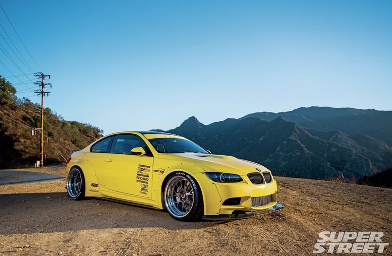 LIBERTY WALK M3 E92 - 2