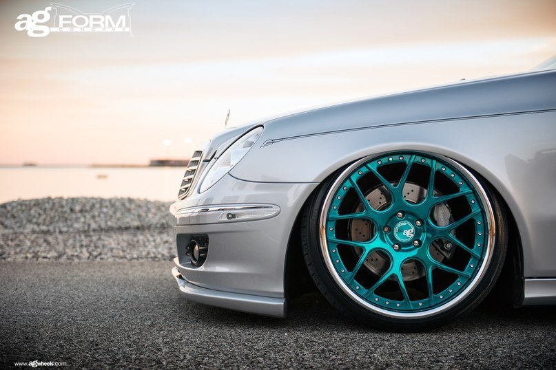 Mercedes-Benz E350. - 2