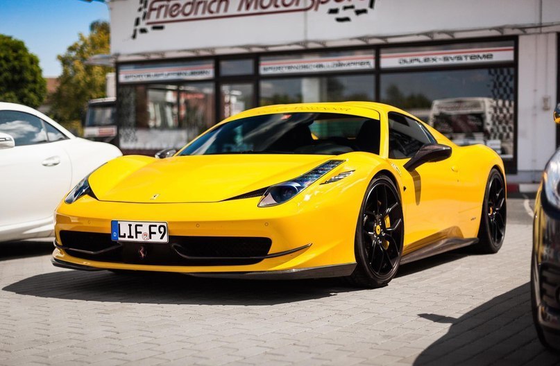 Ferrari 458 Spider.