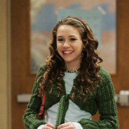 Miley Stewart, ������, 27 ���
