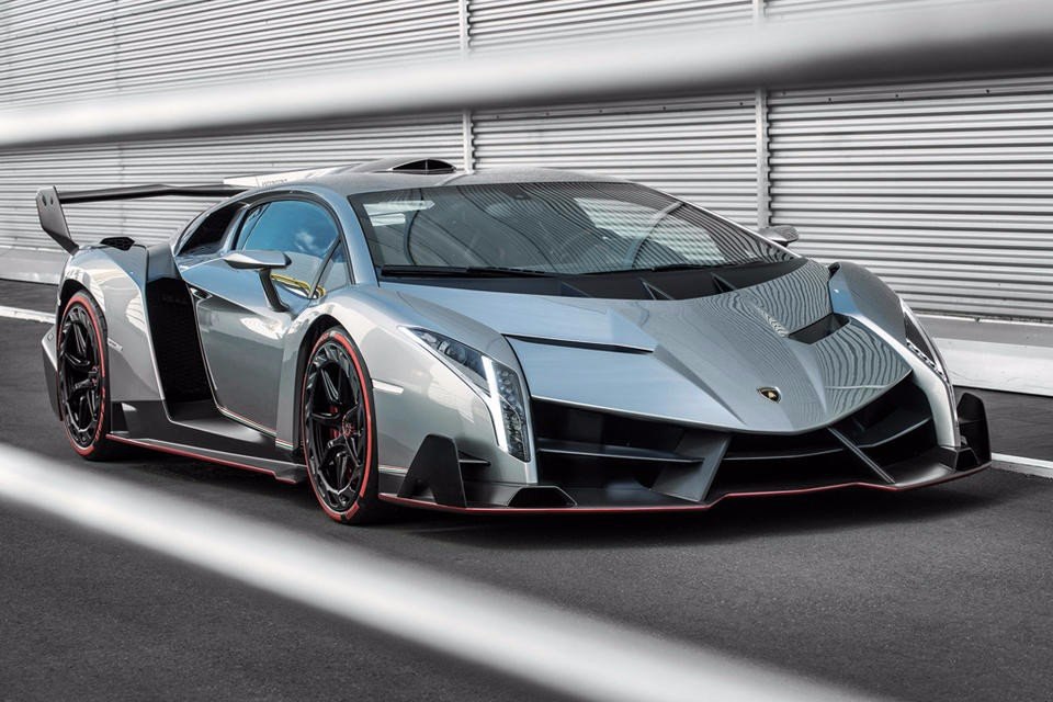 Lamborghini Veneno.: 3 : 3,6 . 
