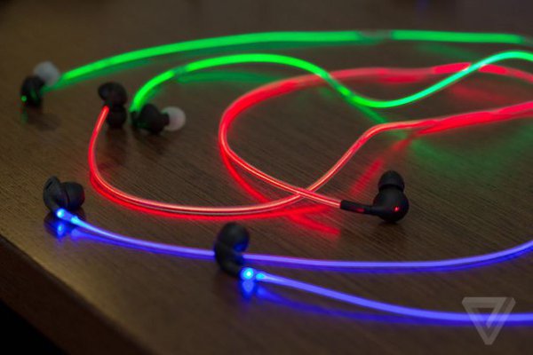 Эти наушники покорили Америку, теперь они и в России! Наушники Glow светятся в темноте и пульсируют ... - 3