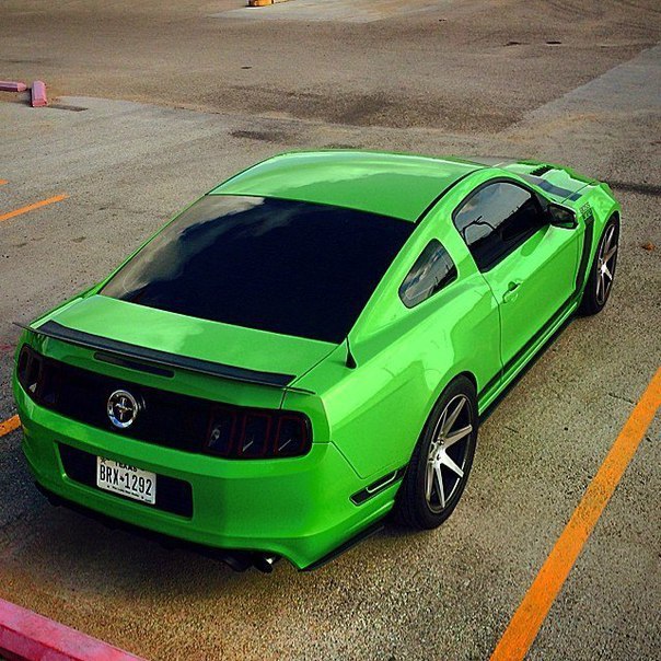  https://fotostrana.ru/away?to=/sl/KiI2 Green 2013 Turbo Boss 302  Mustang Red 2012 GT 500. - 7