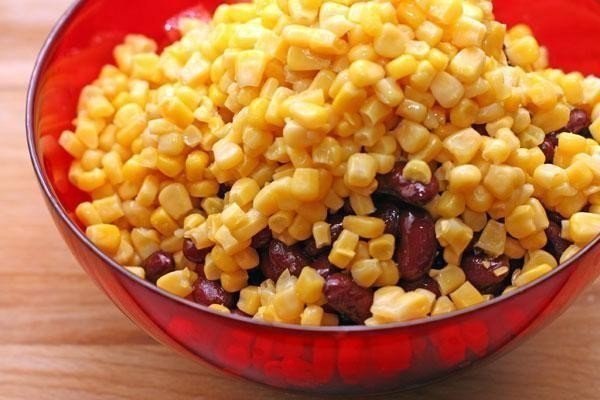 ОЧЕНЬ ВКУСНЫЙ САЛАТ.Ингредиенты:- Китайский салат (китайская капуста) 100 г- Помидоры красные 200 г- ... - 4