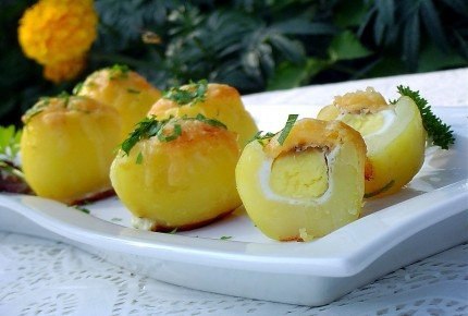 Запеченный картофель Сюрприз.Такой картофель может украсить Ваш праздничный стол и послужит чудесным ...