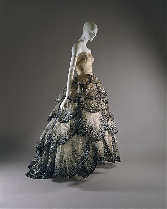 Dior, 1947 - 2