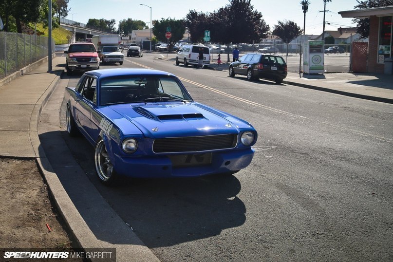 Ford Mustang - 8