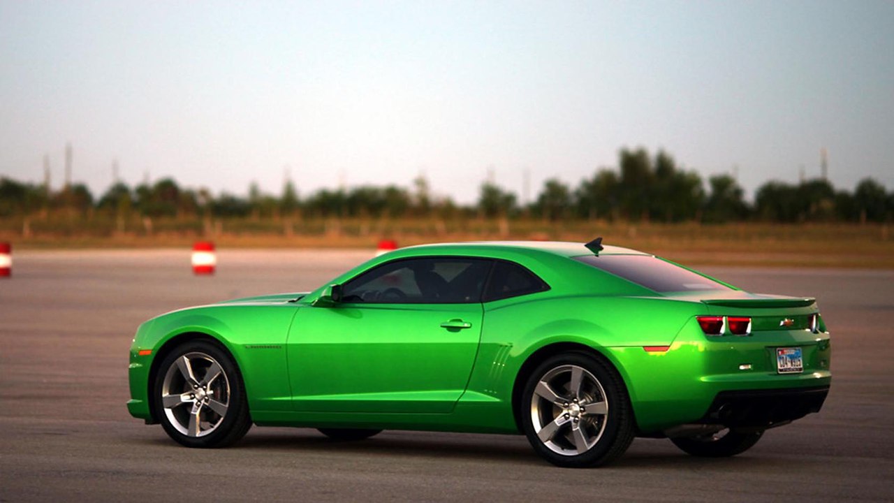 Chevrolet Camaro Green